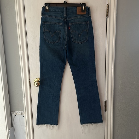 Levi Straight Leg Fringed Bottom Jeans - Picture 5 of 7